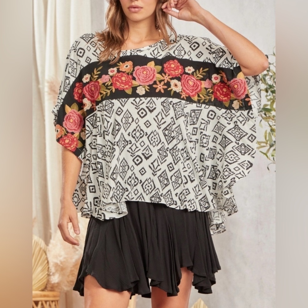 Savanna Jane Boho Embroidered Floral Geometric Poncho Top
